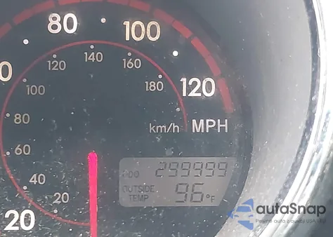 2007 Toyota Matrix z USA, uszkodzony, nr VIN 2T1KR32E57C680535